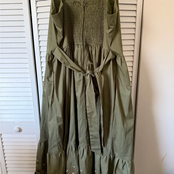 Her Universe The Lord of the Rings Hobbit Midi Dress - Picture 8 of 10